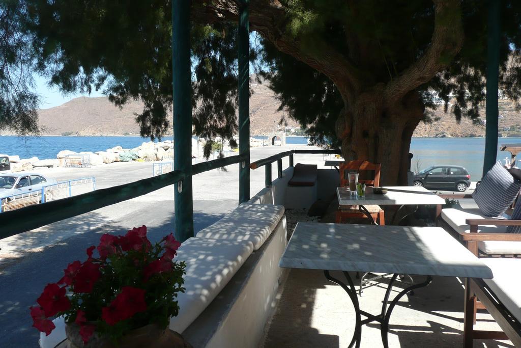 Mike Hotel Эгиалис Экстерьер фото